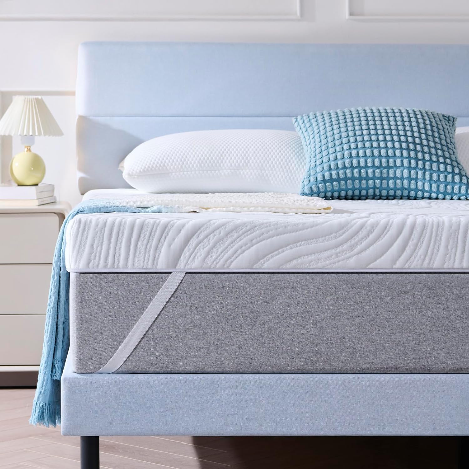 Surmatelas Mémoire de Forme Gel 7,5cm - 140x190cm [Hiimgo] Housse Amovible et Lavable, Confort Respirant, Design Antidérapant,Sommeil Réparateur
