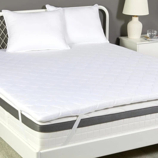 Surmatelas en Mousse Confortable avec Housse Lavable, 140W x 200L x 6H cm, Blanc