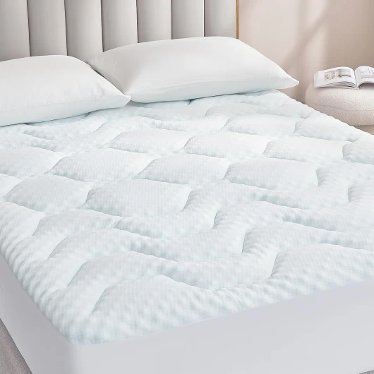 EHEYCIGA Surmatelas 140 x 190 Memoire de Forme, Fibre de Rafraichissant sur Matelas 2 Personnes 140x190 avec Poche Extra Profonde, Blanc 140×190×3cm Blanc