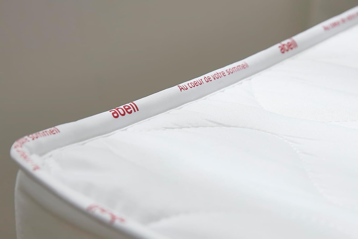 Matelas en Mousse AB100 - Dureté Ferme H3 - Housse Microfibre Ultra Douce, Amovible & Lavable en Machine - Certifié Oeko-Tex - Blanc, 140 x 190 cm 140 x 190 cm AB100