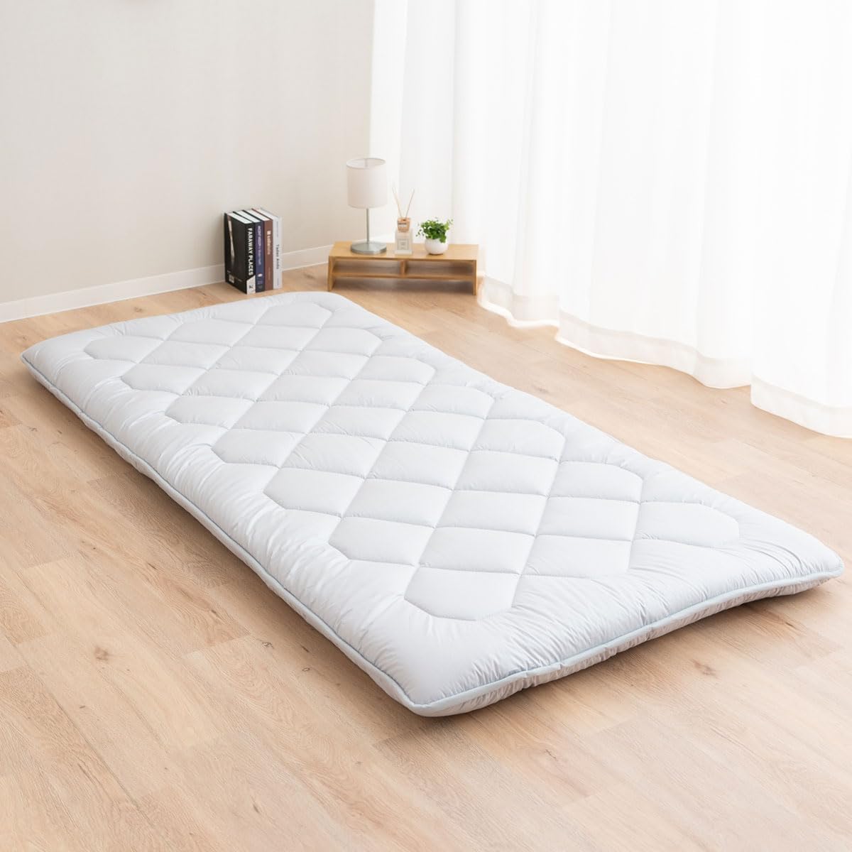 Matelas Futon Japonais Anti-Affaissement 100 x 210 cm Fabriqué au Japon Coton Mousse de Chips, Shikibuton Lit de Couchage Pliable Tatami Très-Épais 100 x 210 cm