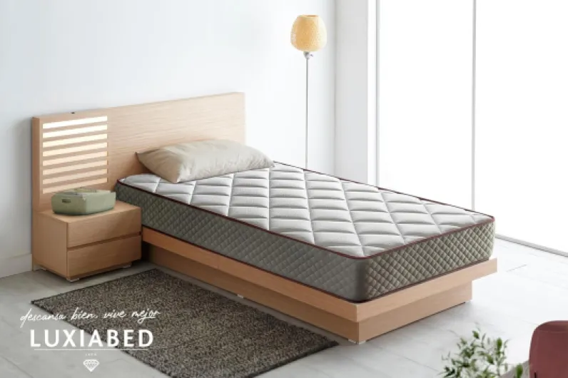 Matelas 90 x 190 cm viscoélastique Double : Faces différenciées - Confort + fermeté Moyenne MemorySens - Hygiénique et Respirant - Simple Couleur Grise - Modèle Elixir Hauteur 10 cm 90 x 190 cm Hauteur 10 cm