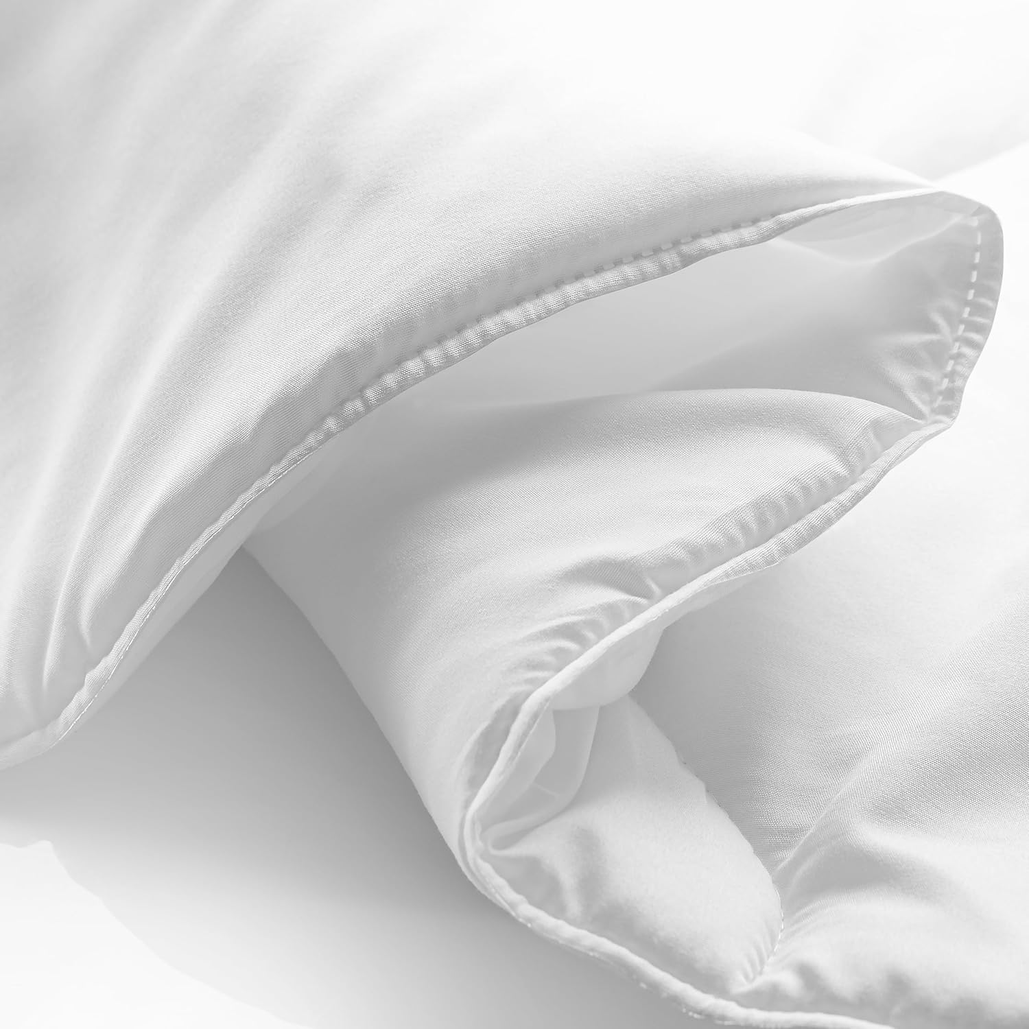 DecoKing Inez Couette Tempérée 135x200 cm pour lit 1 Personne, Toutes Saisons Édredon Chaud hypoallergénique antiallergique, Couverture 100% Microfibre Öko Tex Standard 135 cm x 200 cm Couette toutes saisons