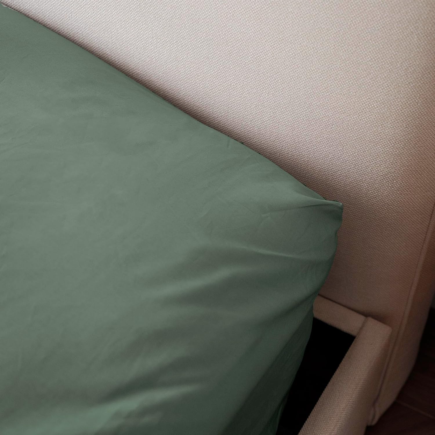 Drap Housse 140x200 cm Vert 100% Coton Percale Drap de lit - Lavable en Machine Doux et Ultra Respirant pour des Nuits Confortables Vert 140 x 200 cm