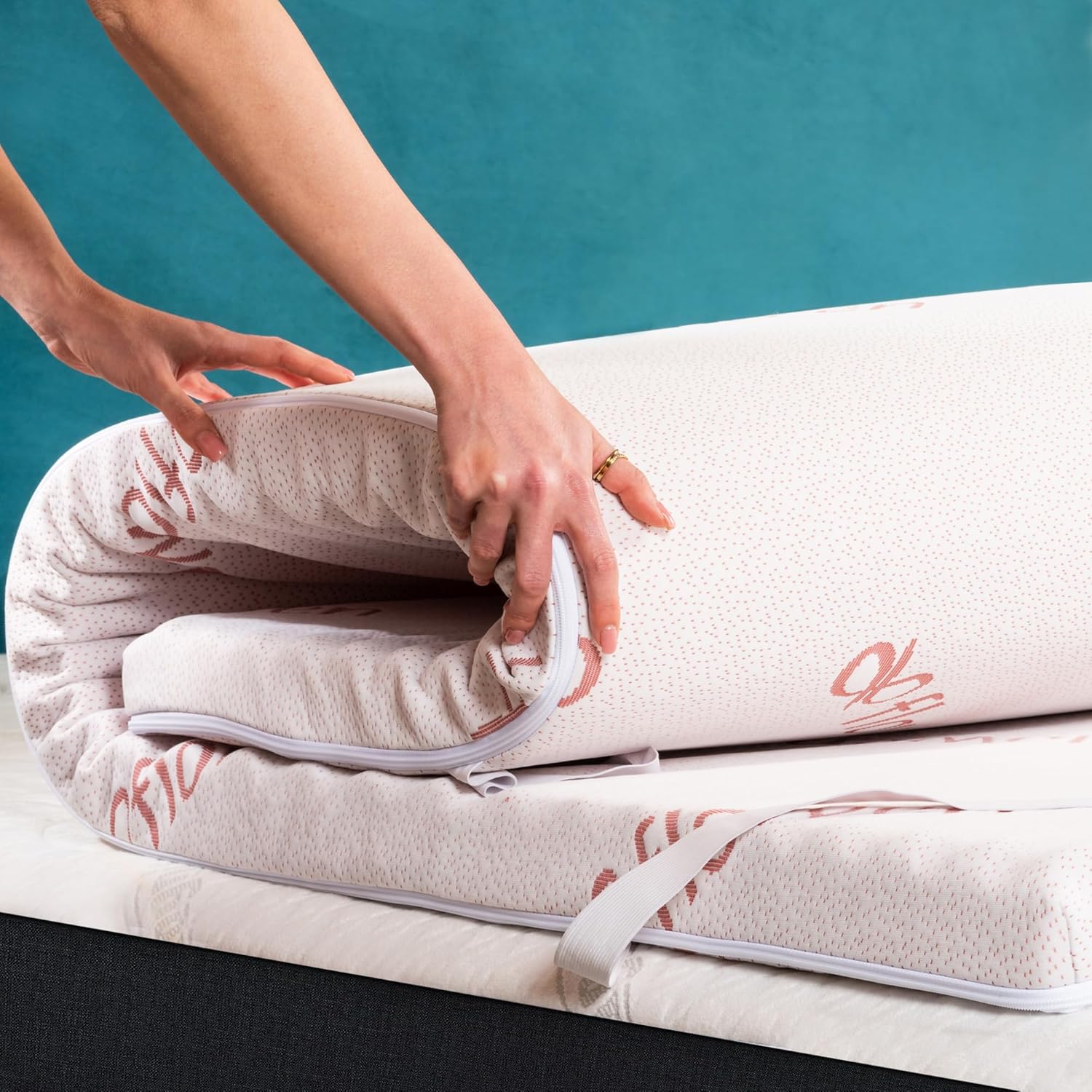 Surmatelas 120x200 cm Topper Sur-Matelas H 6cm pour Lit 1 Personne Correcteur de Matelas Adulte pour Corriger Matelas avec Housse Amovible Respirante et Lavable pour un Sommeil Meilleur et Confortable 120x200cm