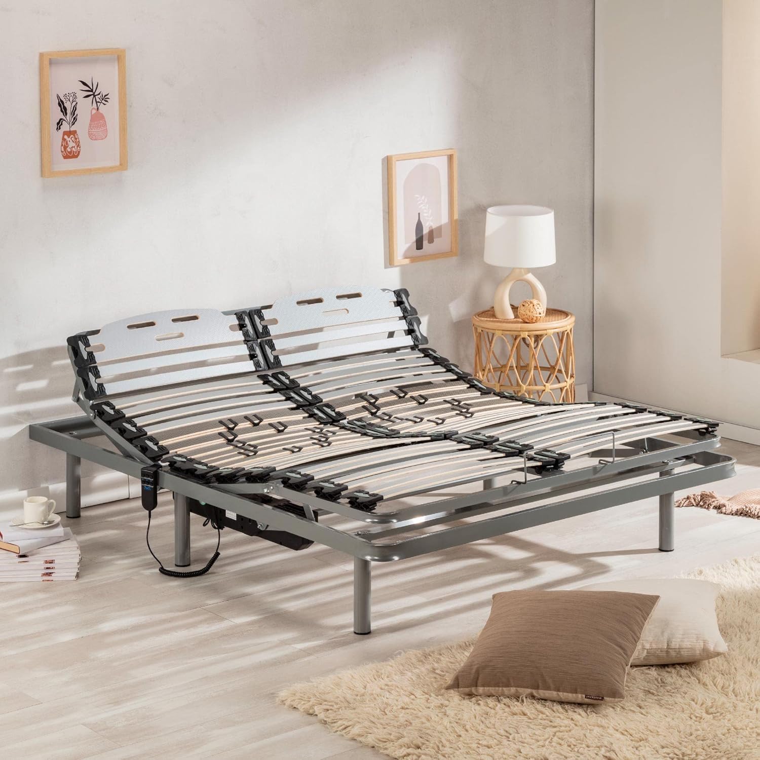 Sommier pour lit 150 x 190 cm avec Pieds ProCare, 11 Lattes en Bois de hêtre de 10 cm et Structure en Acier - Électrique articulé sur 5 Plans avec Commande et curseurs pour réguler la fermeté 150X190