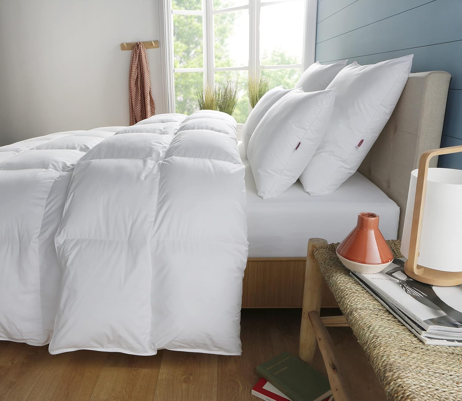 Couette Percale Coton Tempérée 240x260 cm - Convient 2 Personnes - Anti-Acariens - Tissu 100% Percale de Coton - Garnissage Polyester Suprelle Senso Protect - Lavable en Machine à 40°C