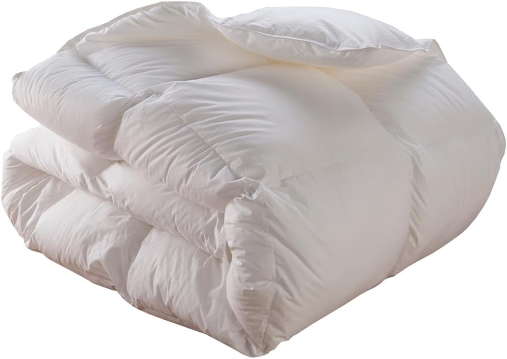 Couette Concordia Chaude 240x260 cm - 90% Duvet de Canard Neuf - Traitement Anti-acariens Proneem - Percale 100% Coton 91 Fils/cm² - pour Hiver et Chambres Peu Chauffées - Extra Gonflante Blanc 240/260